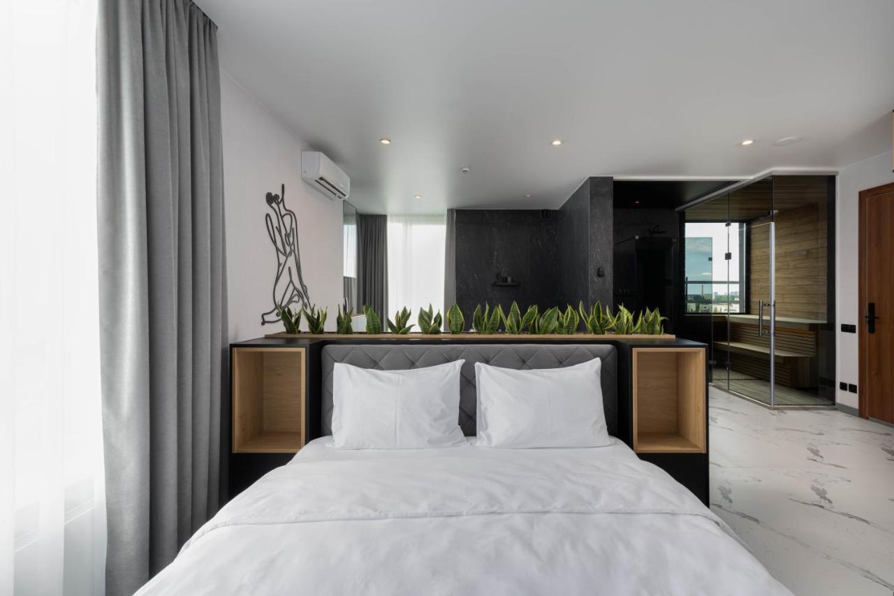 Be The One Hotel Киев Экстерьер фото