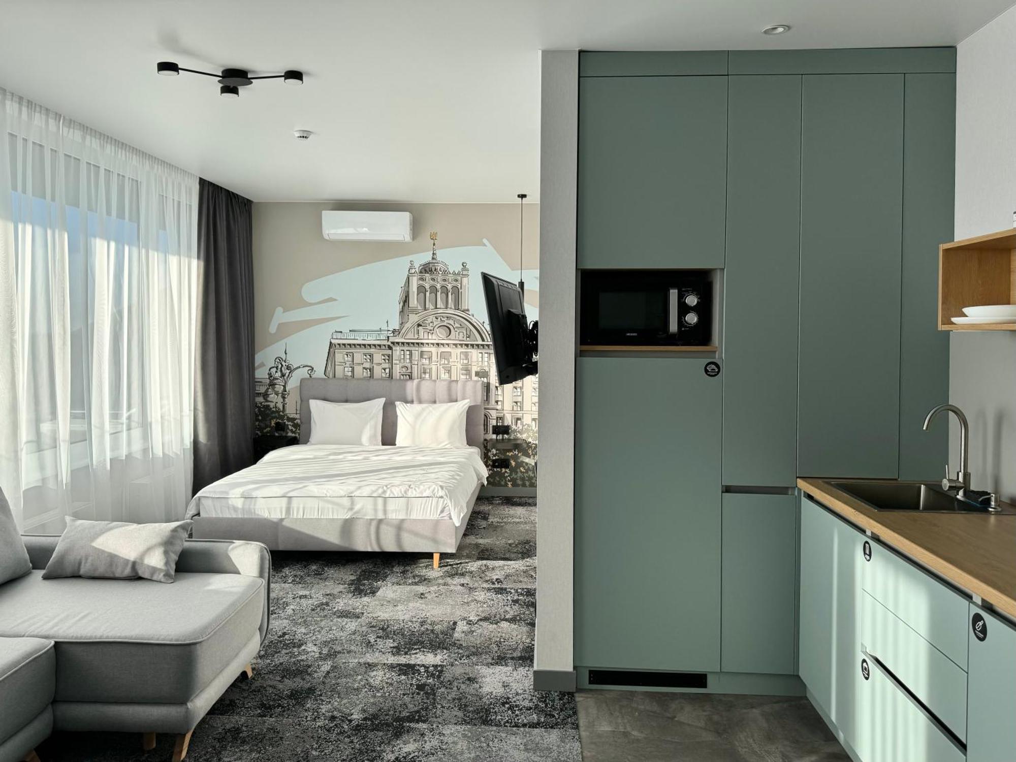 Be The One Hotel Киев Экстерьер фото