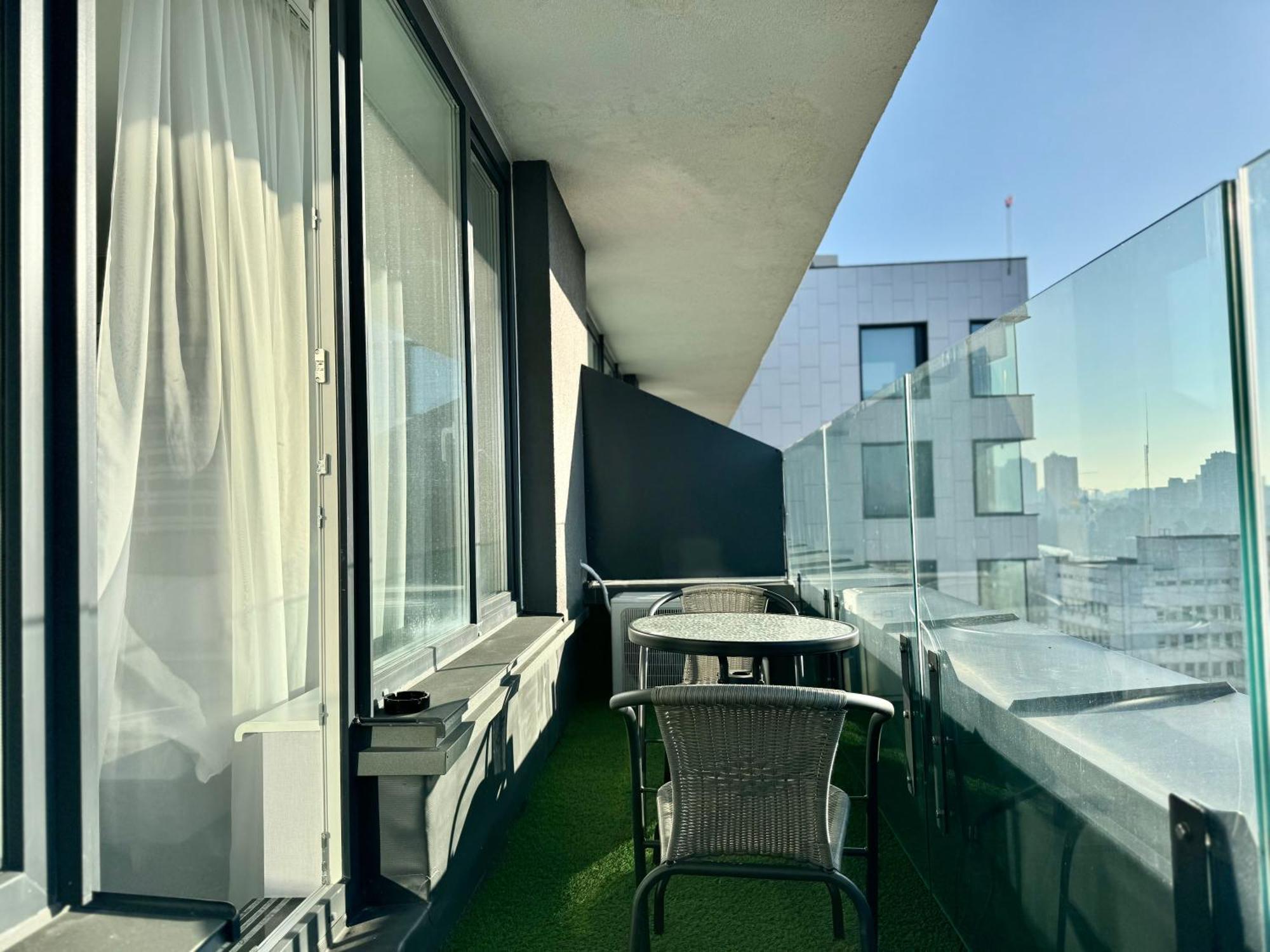 Be The One Hotel Киев Экстерьер фото