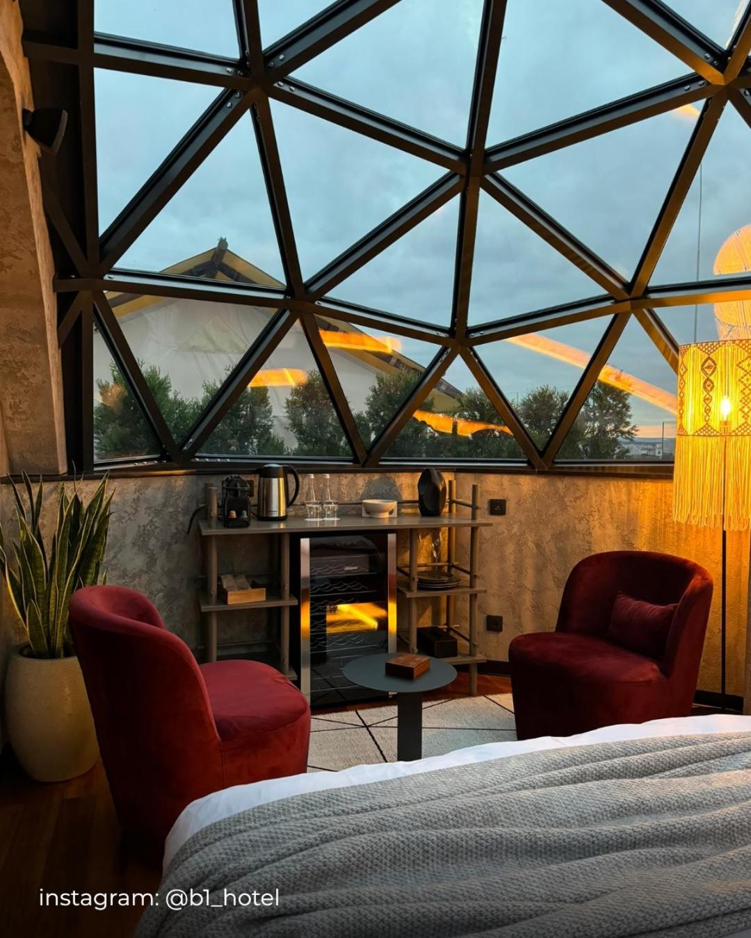 Be The One Hotel Киев Экстерьер фото