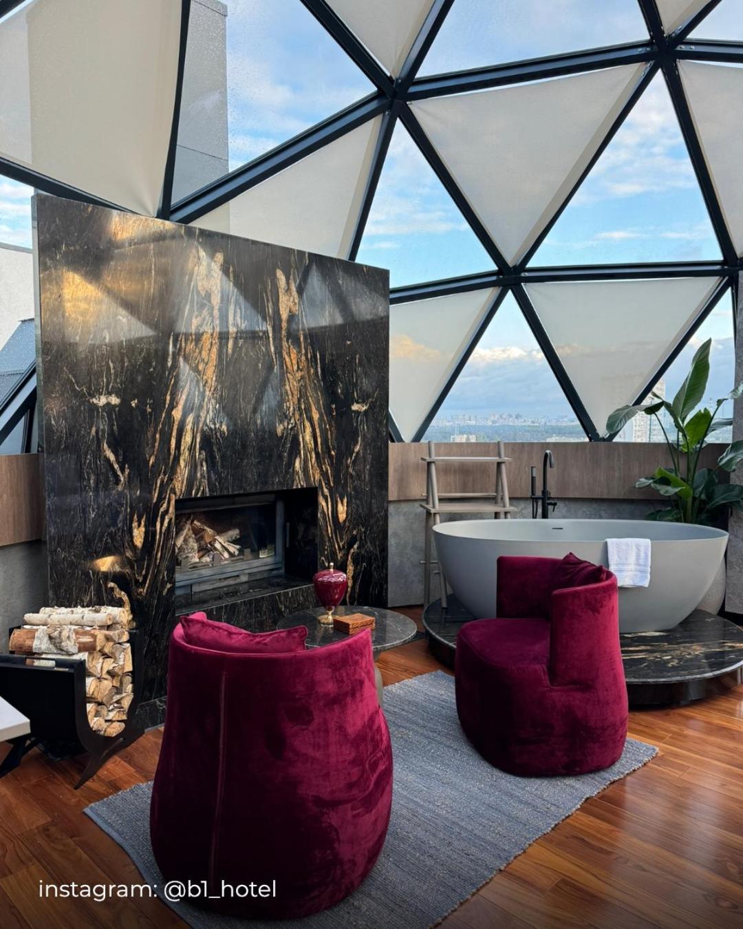 Be The One Hotel Киев Экстерьер фото