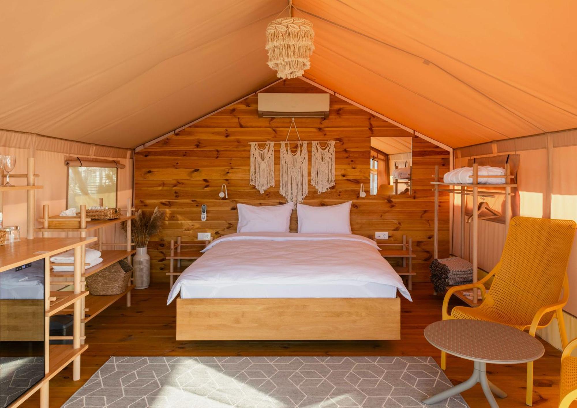 Be The One Hotel Киев Экстерьер фото